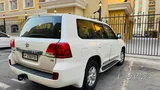 Landcruiser 2014 GXR V6 with regular Toyota service  –  Excellent Condition